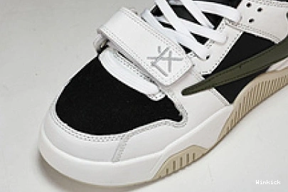 The Jordan Cut FZ8117-1001 x Check Travis Scott 0909